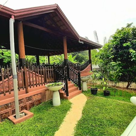 Loveena By H.S. Restaurant & Guest Tangalle Exterior photo